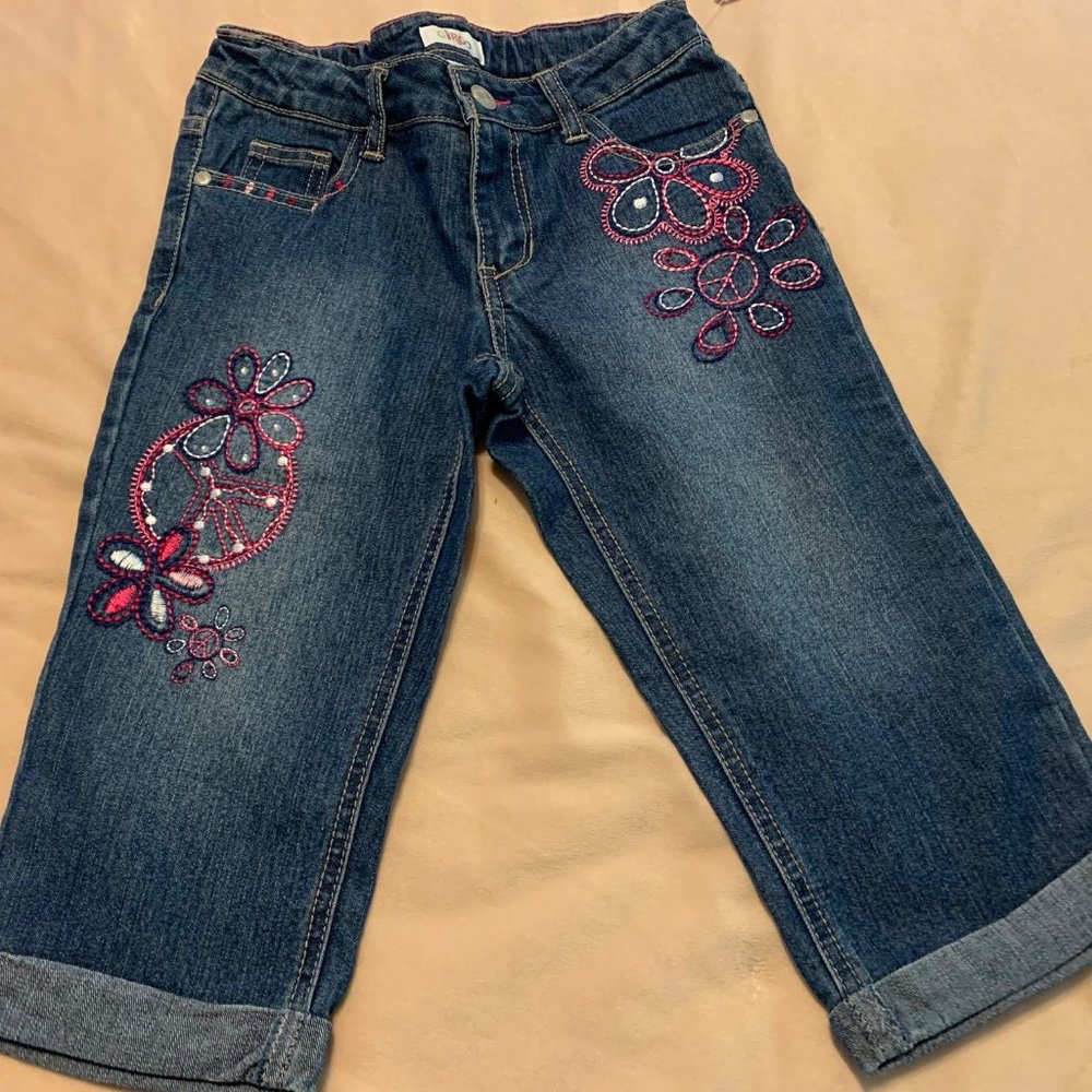 Circo Girl's denim shorts with embroidery  cotton blend 7 NWT